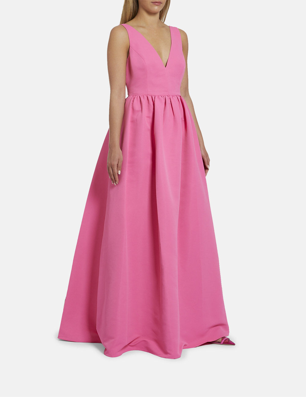 Sleeveless gown shop