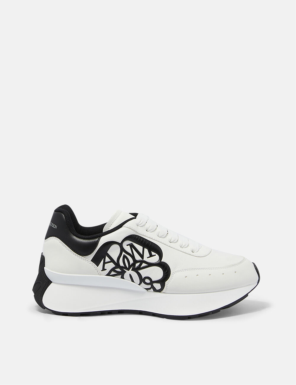 Shop the latest trends and must-haves from Alexander McQueen. Shop now  online and enjoy free contactless delivery.